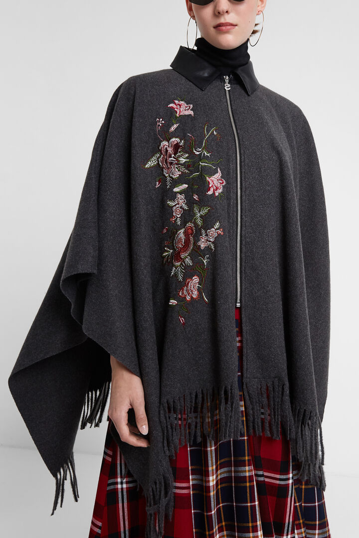 Poncho cloth fringe | Desigual