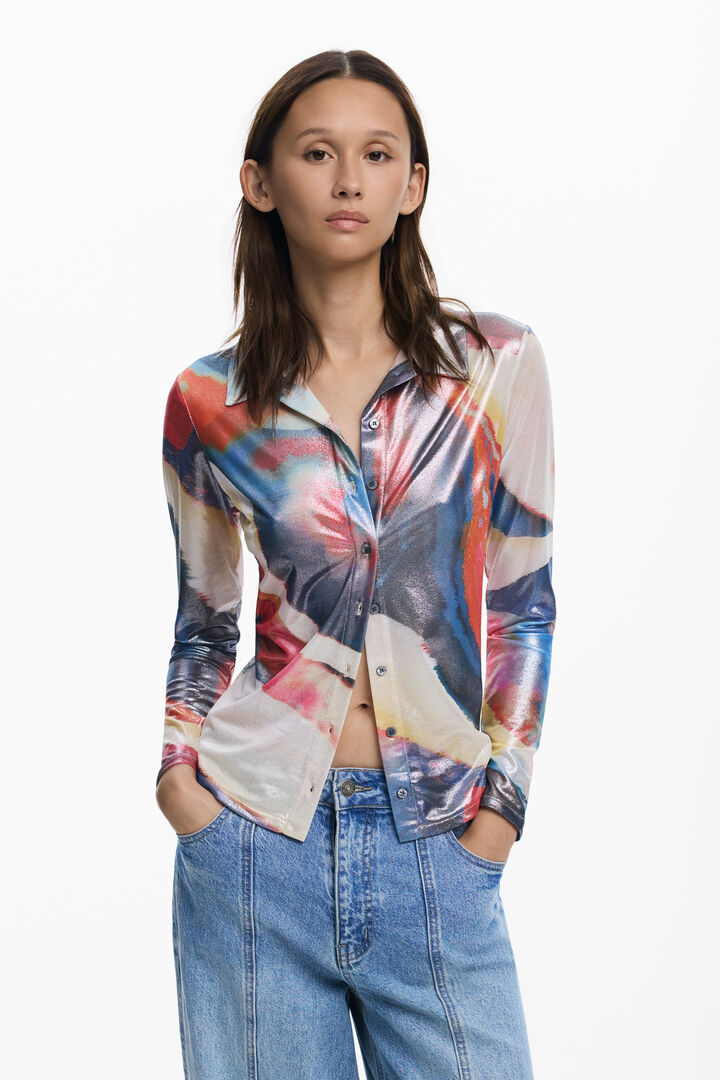 Buttoned wave T-shirt