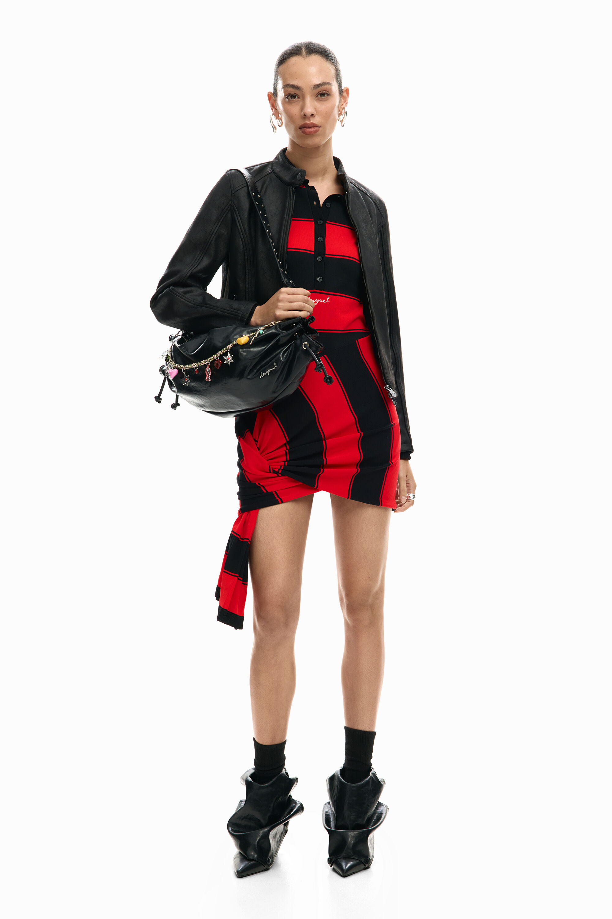 マオカラーのジャケット 黒 女性用 I Desigual.com