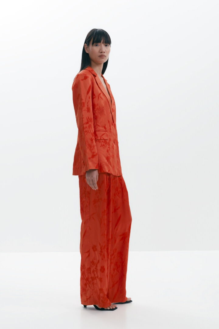 Embroidered fitted blazer | Desigual