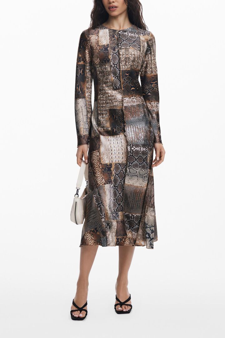 Vestido fluido com estampa animal