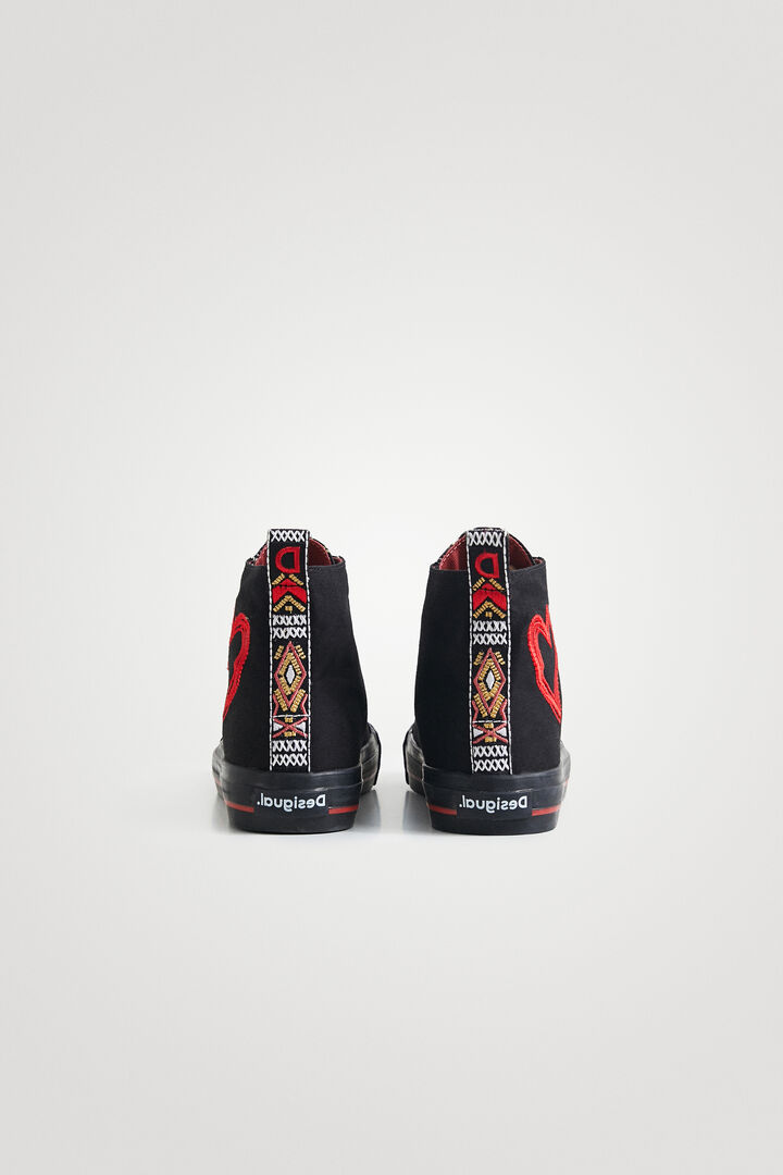 High-top sneakers embroidered | Desigual