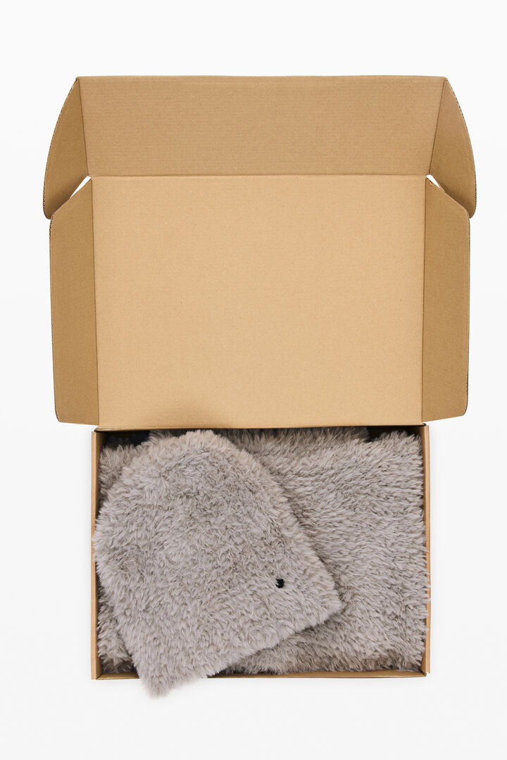PACK JERSEY CROP Y GORRO | Desigual
