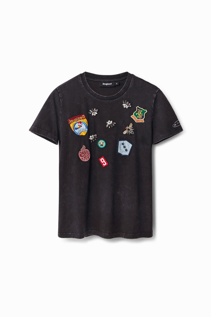 Camiseta patches college | Desigual