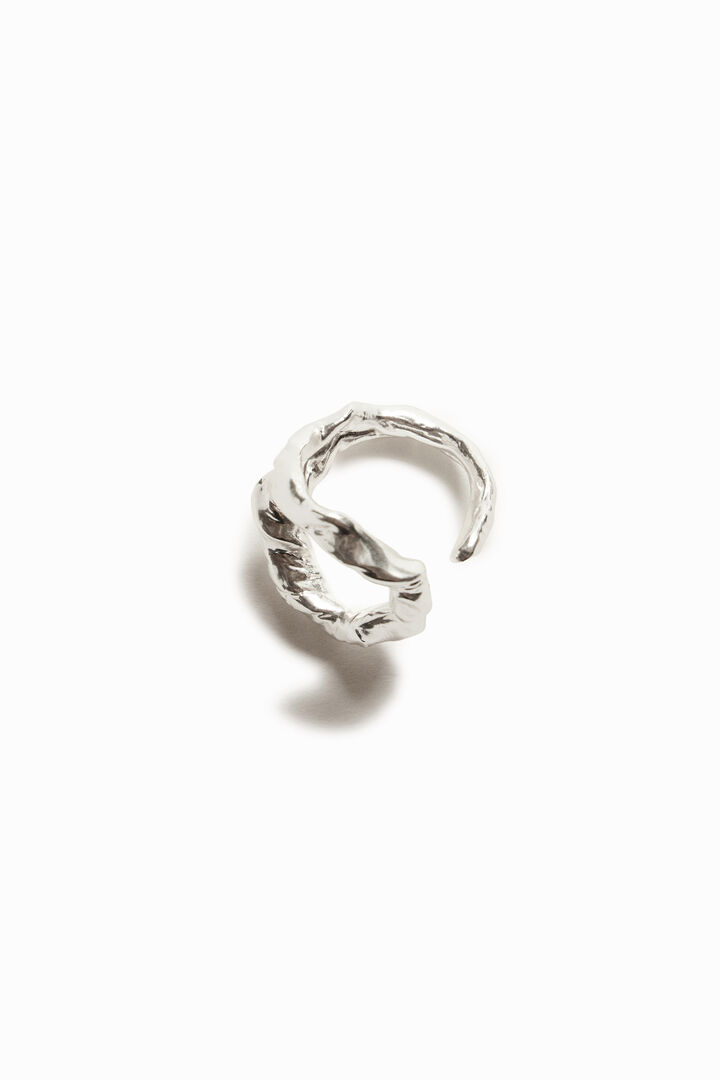 Zalio gold plated letter O ring | Desigual
