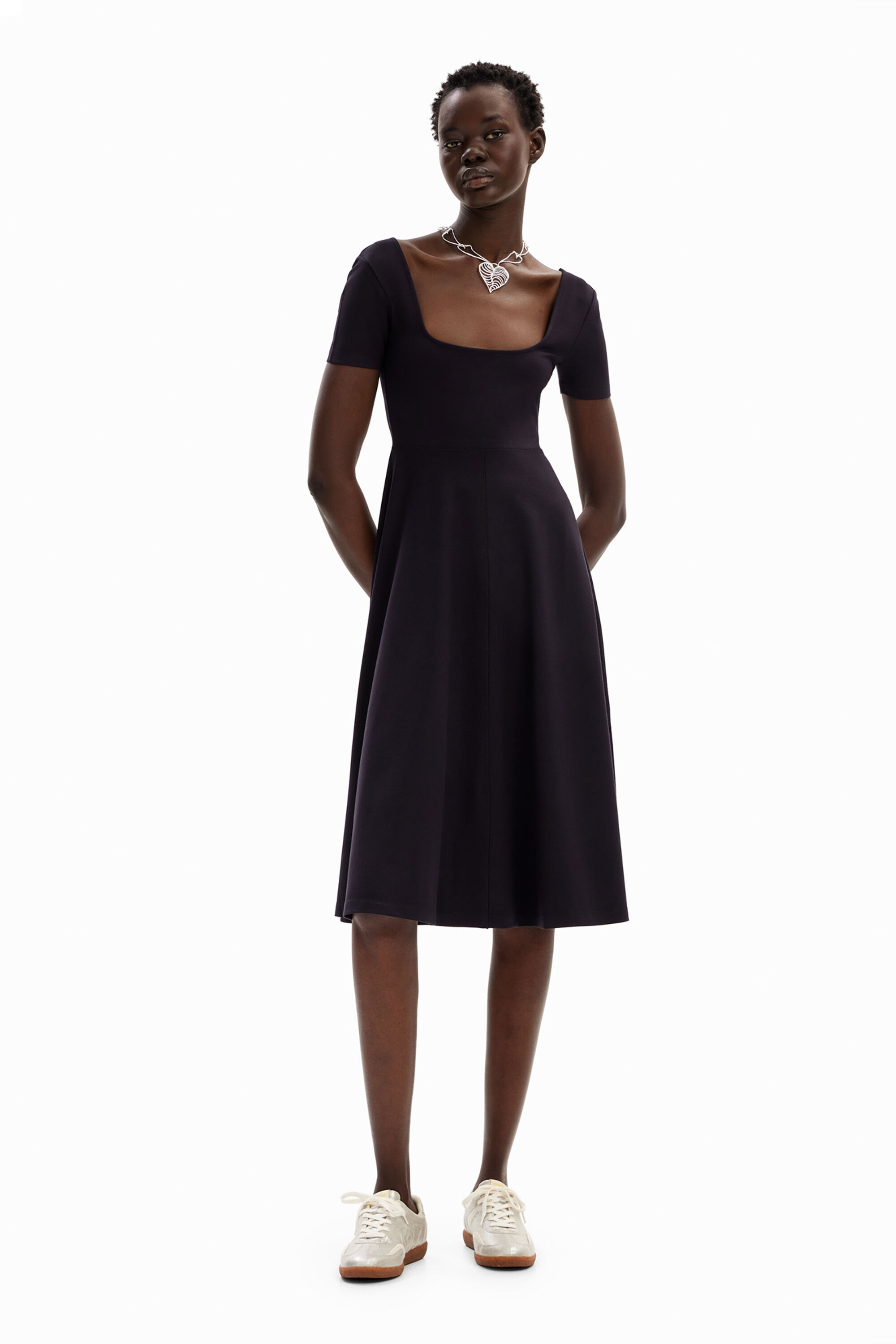 Short-sleeved solid-coloured midi dress - BLACK - L