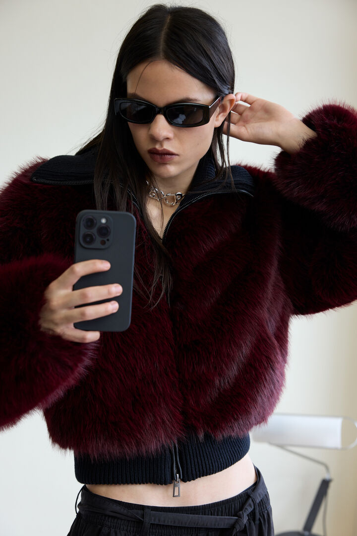 Raspberry fur jacket | Desigual