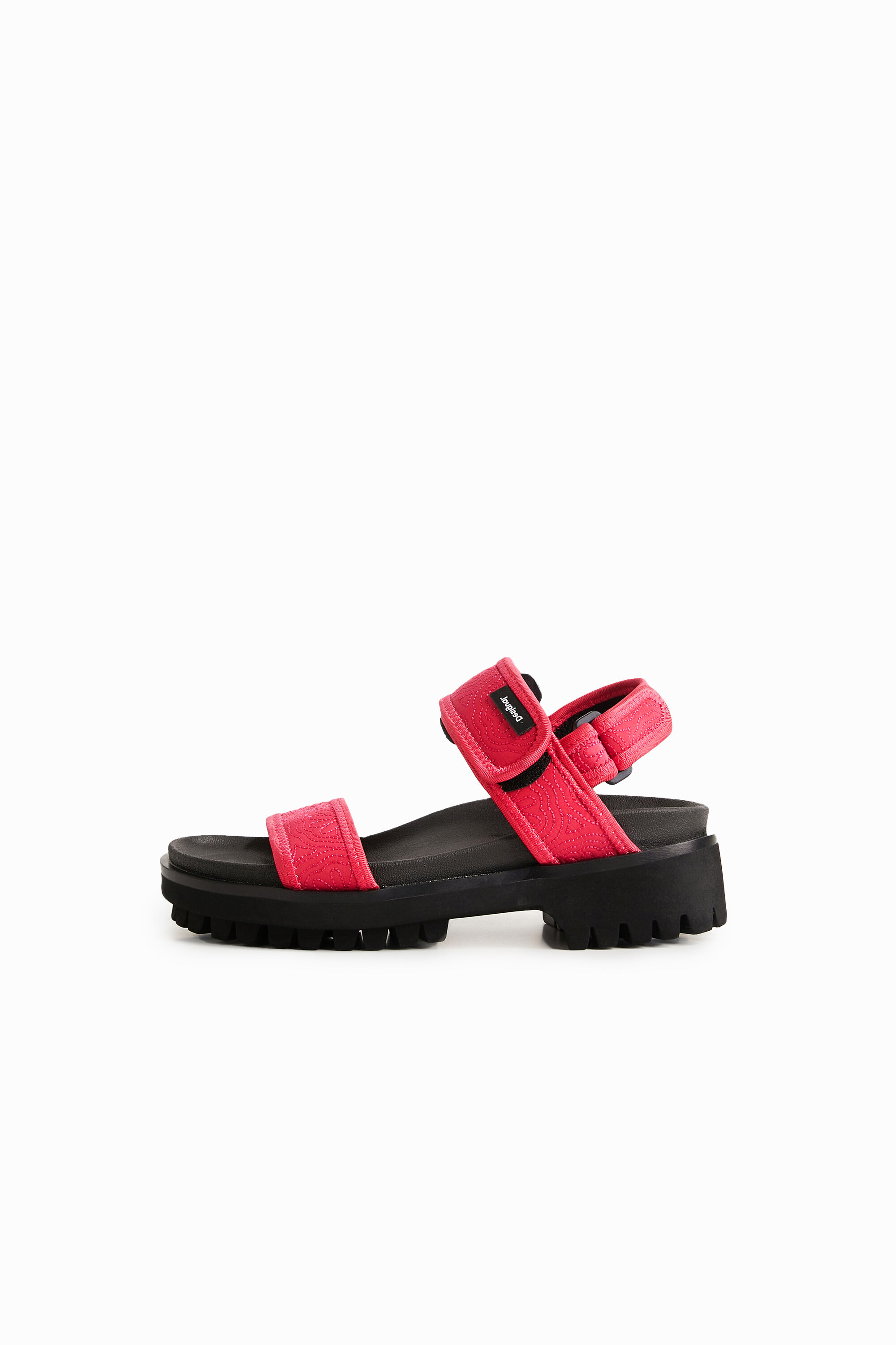 Sandalia trekking fucsia de neopreno | Desigual.com
