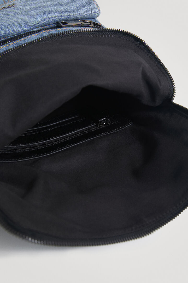 Mochila vaquera upcycling | Desigual