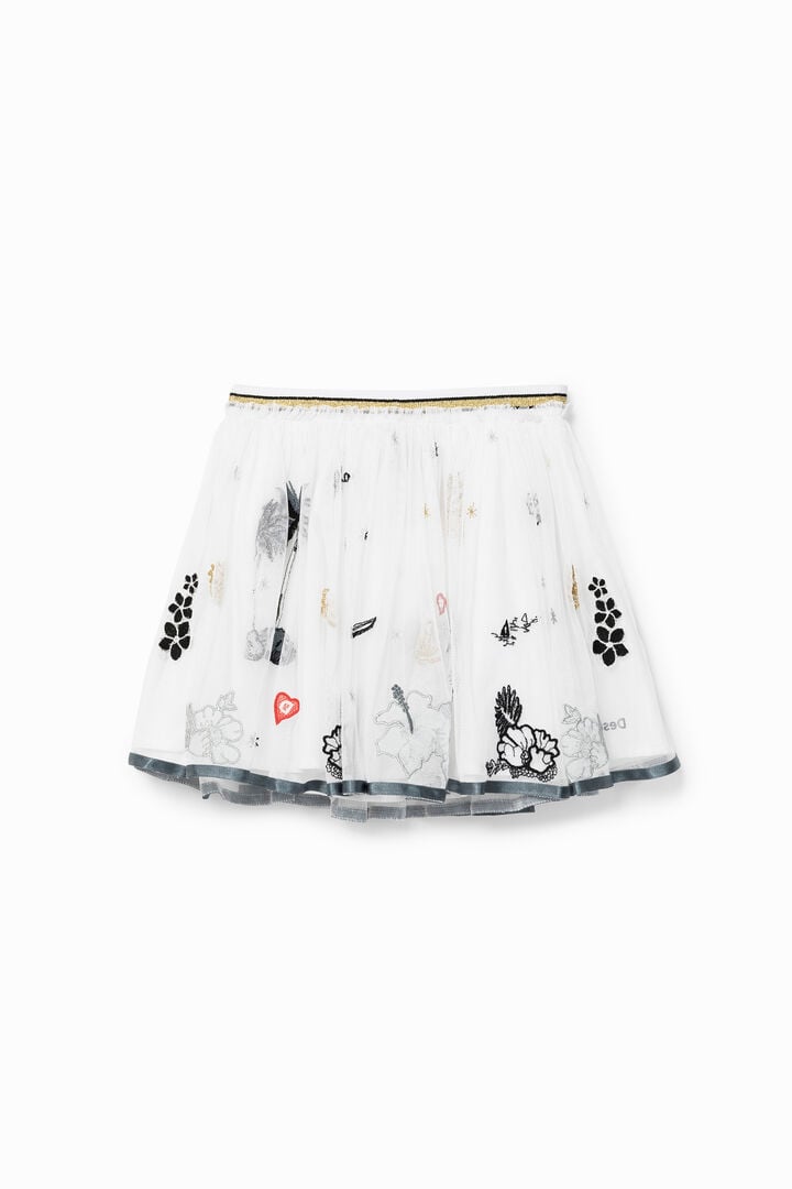 Skirt with embroideries and tulle