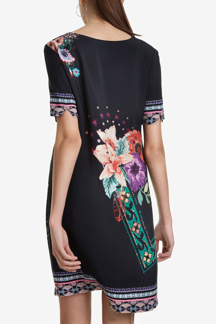 Nordic-Inspiration Dress Barta | Desigual