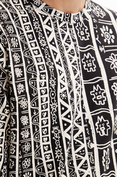 Camiseta arty cenefas | Desigual