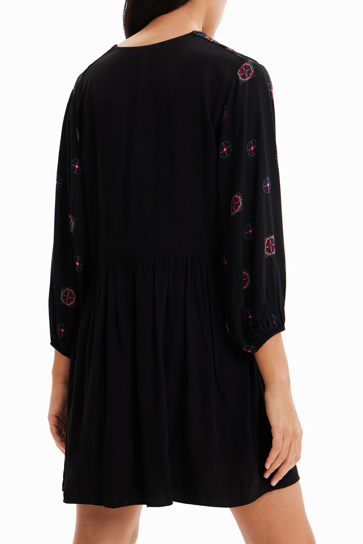 Vestit curt estampat ètnic | Desigual