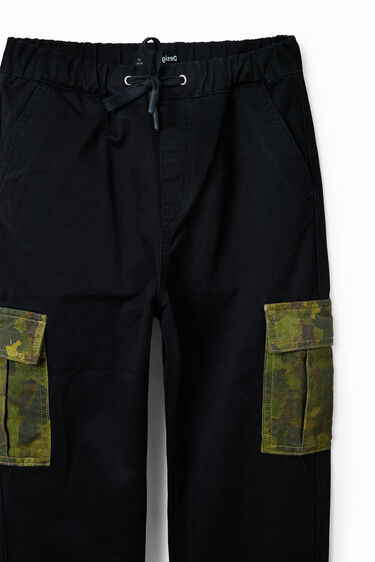 Pantalón cargo bolsillos | Desigual