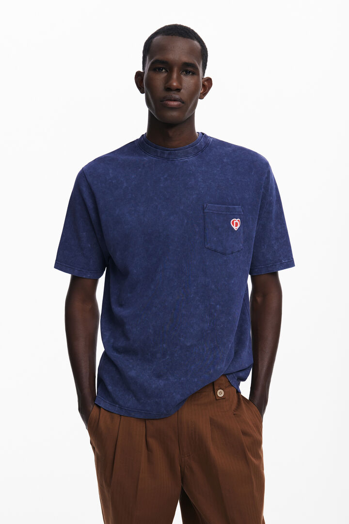 Camiseta bolsillo logo