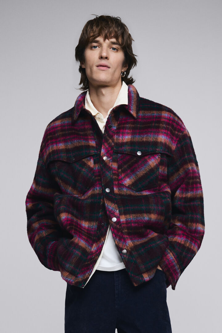 Checkered jacket with pockets