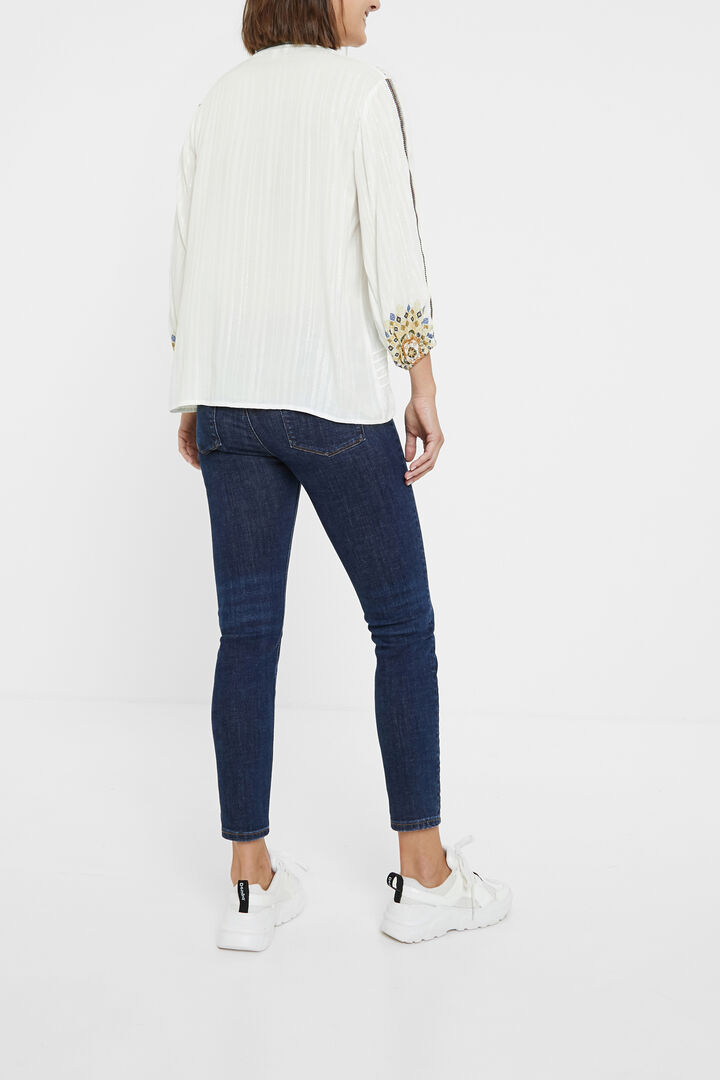 Blusa boho manga 3/4 y cuello pico | Desigual