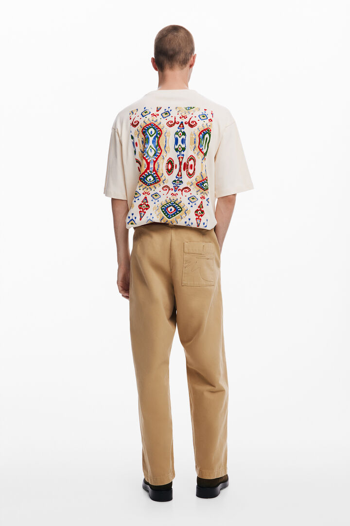 Ethnic short-sleeve T-shirt