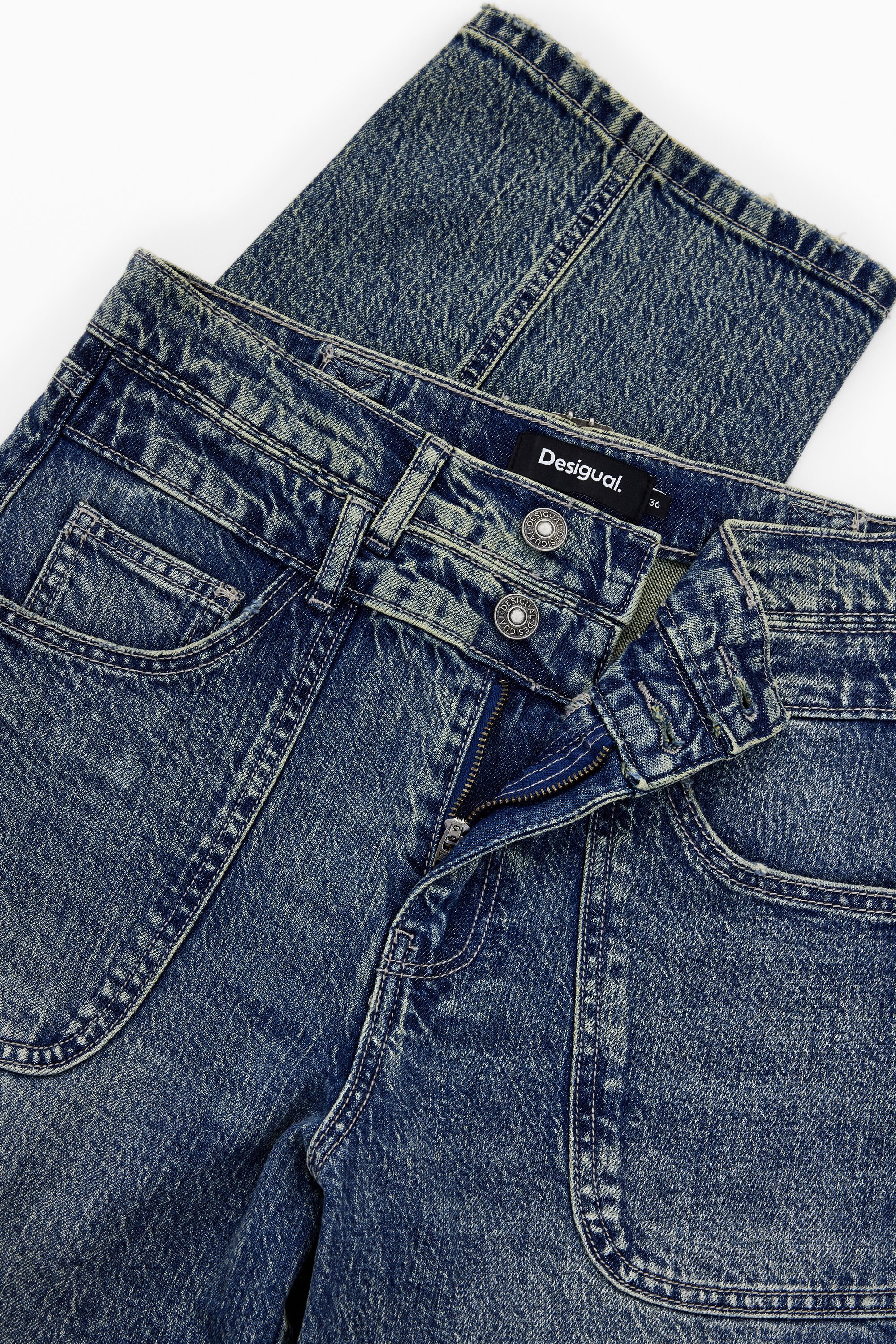 ボーイフレンドジーンズ 女性用 I Desigual.com
