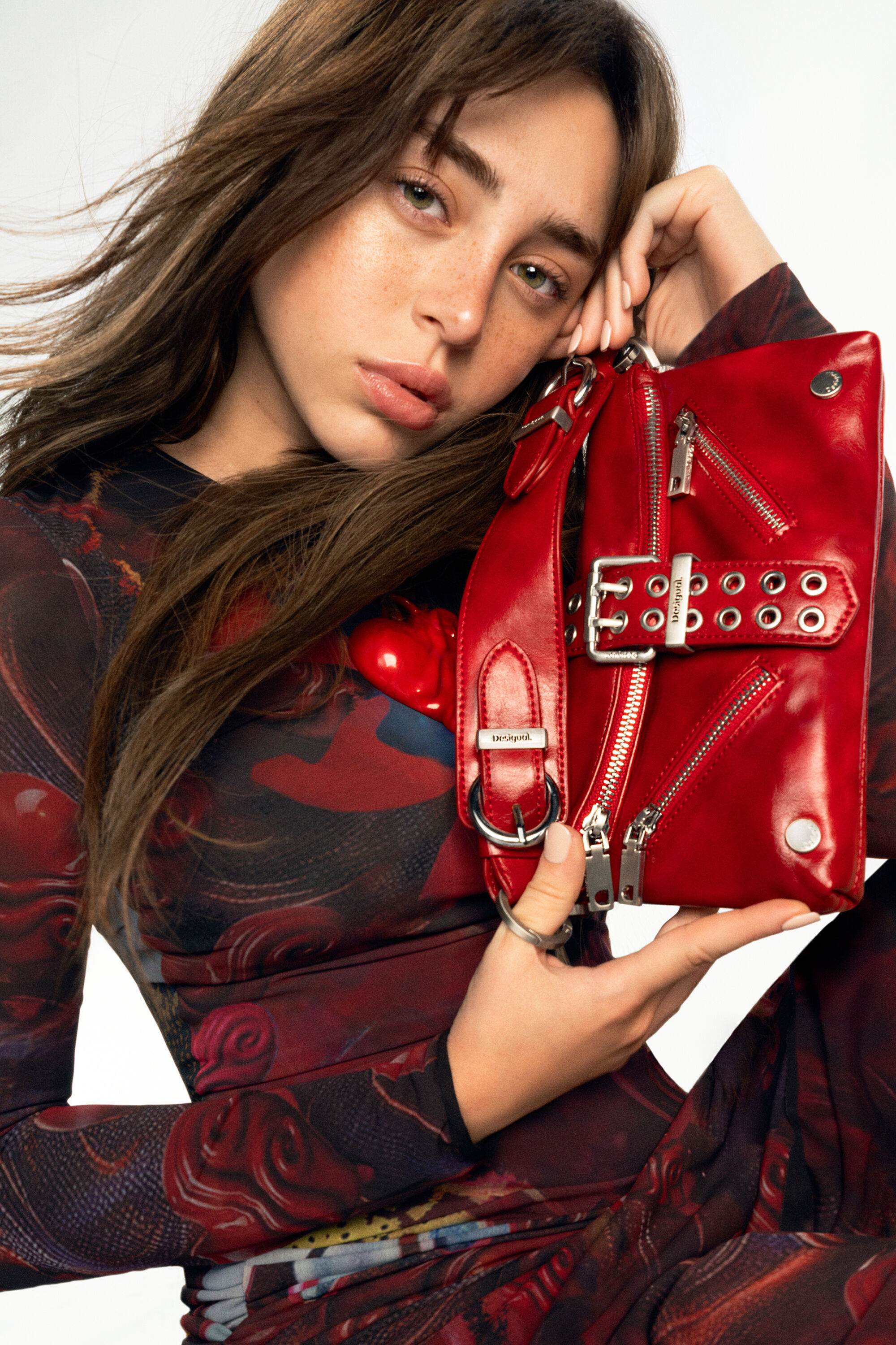 Buckle bag leather effect
