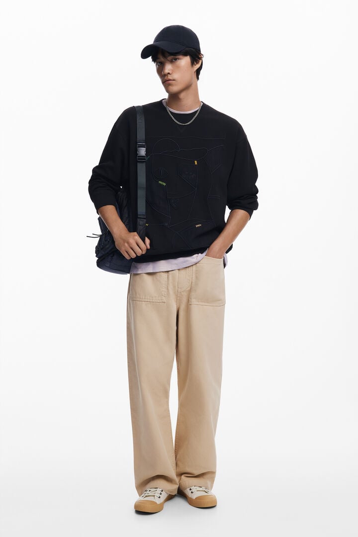 Contrast Embroidered Sweatshirt | Desigual