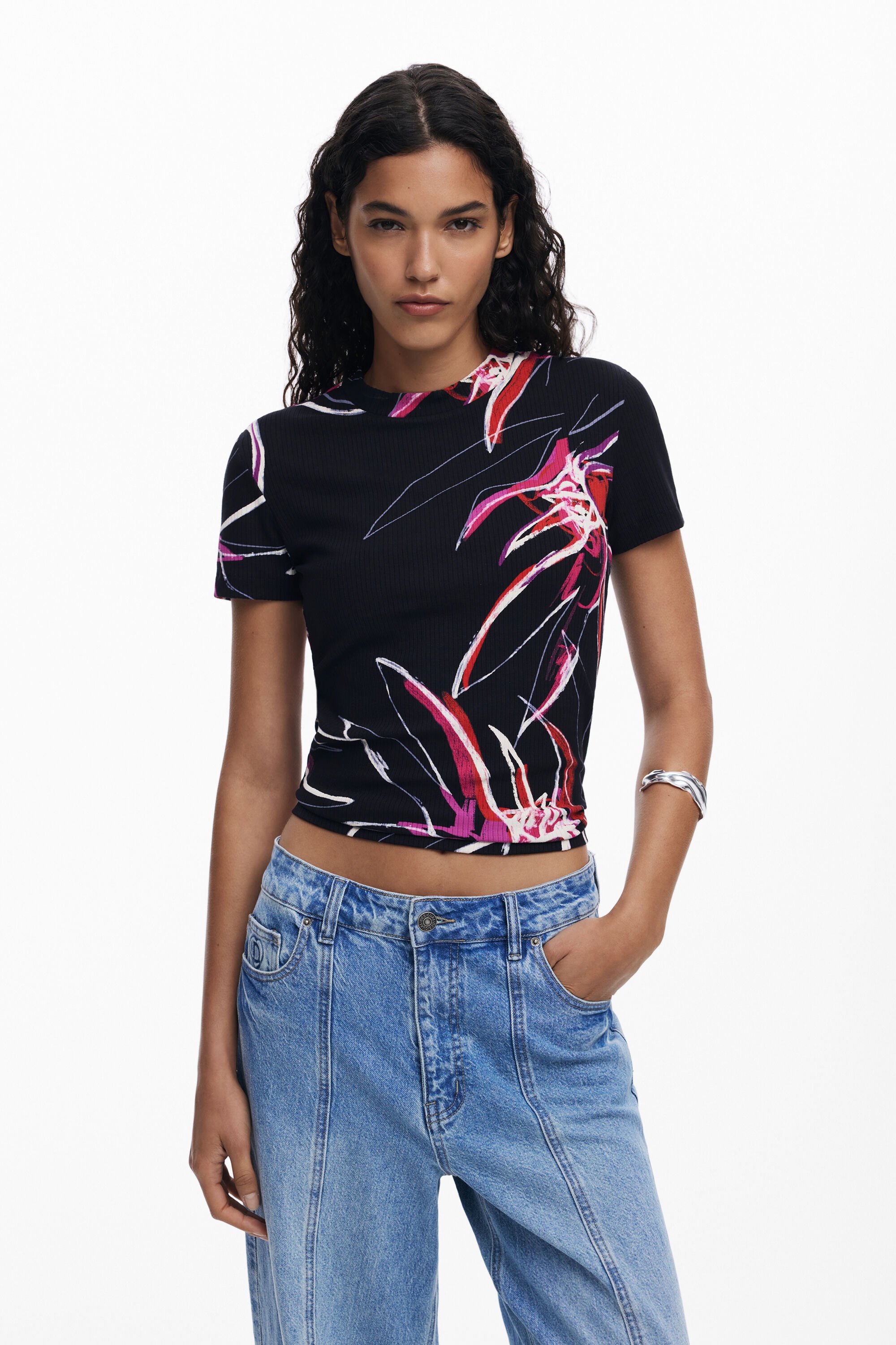 T-Shirt mit abstrakten Blumen