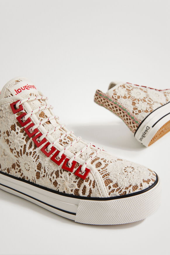 Lace high-top sneakers | Desigual