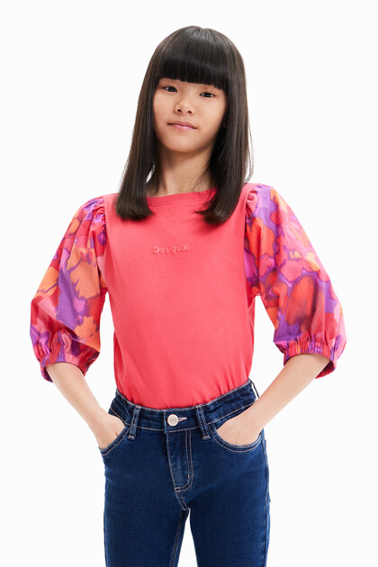 Puff-sleeve floral T-shirt