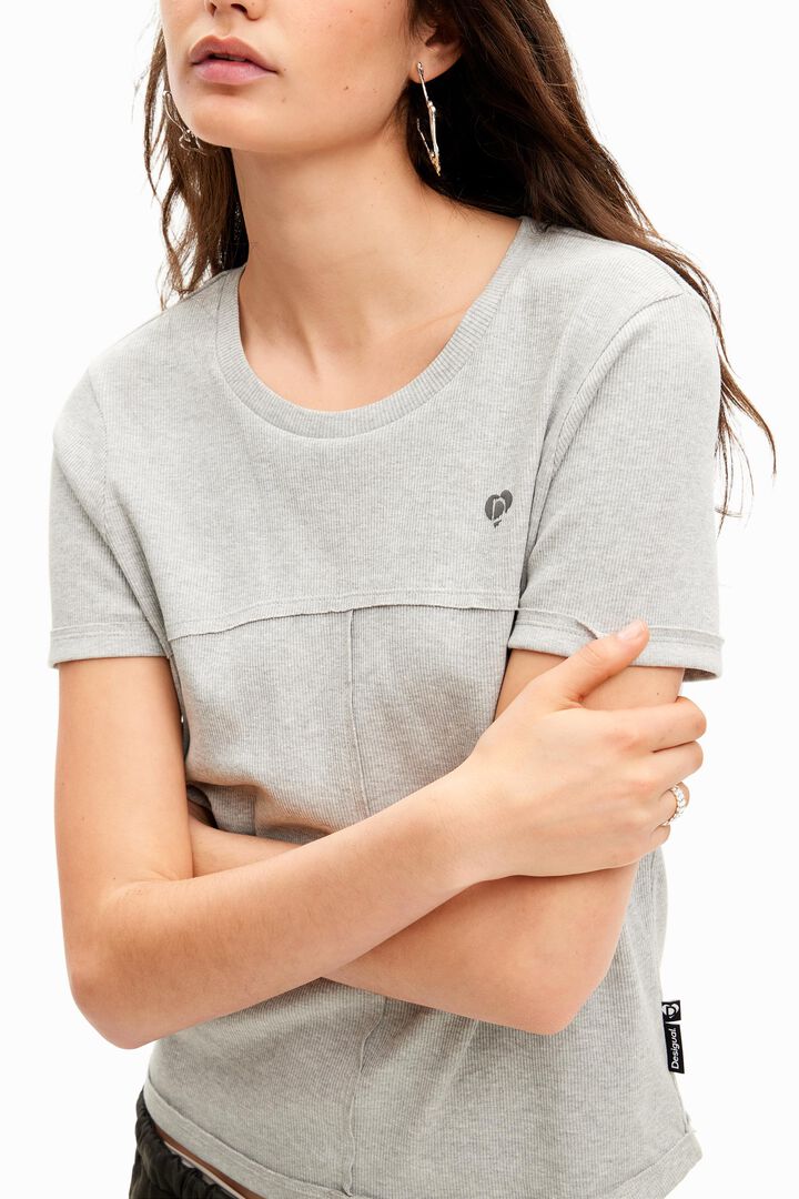 Camiseta patch costuras | Desigual
