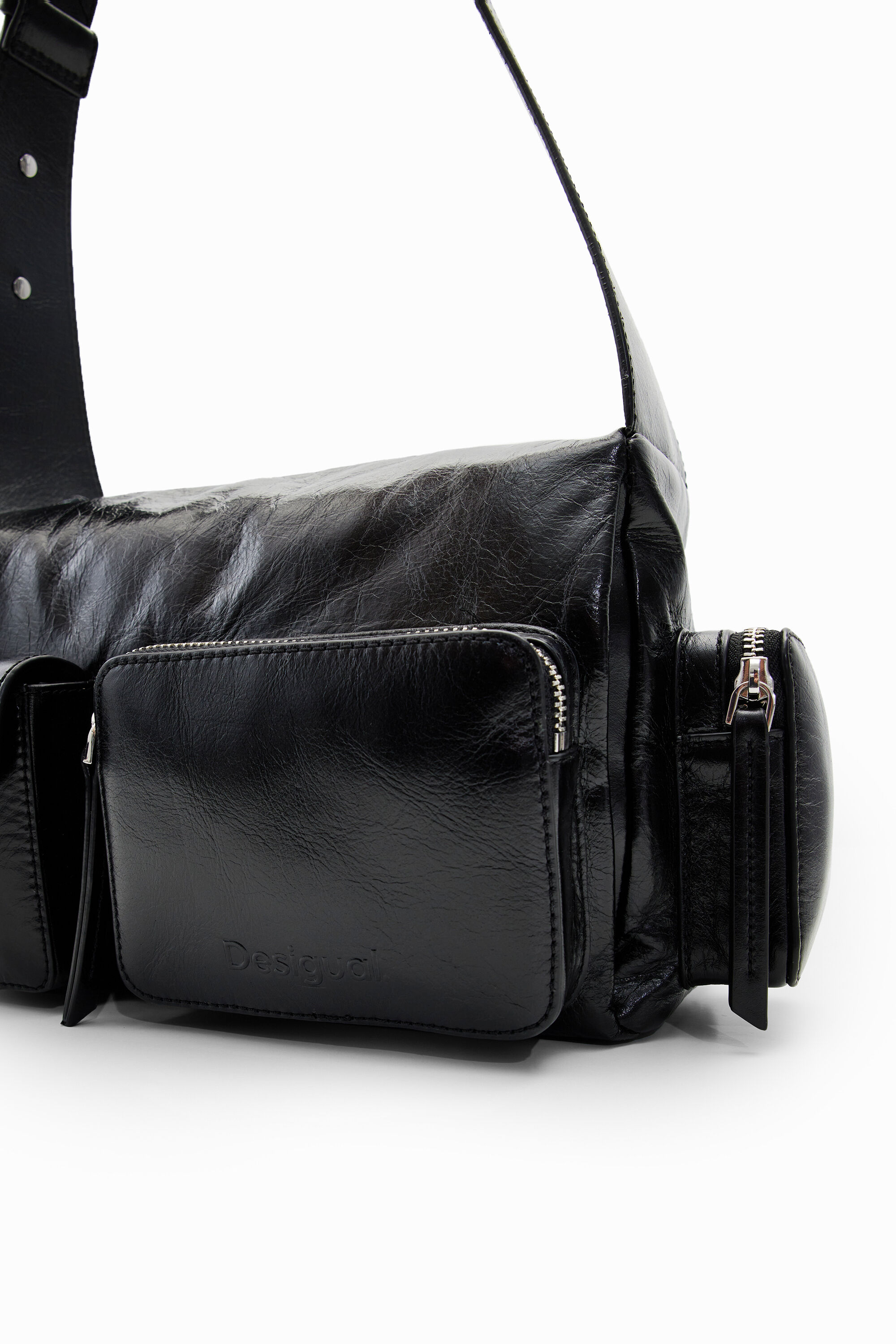 Midsize pockets leather bag