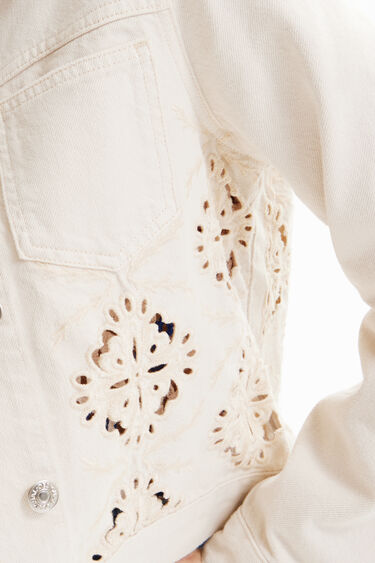 Jaqueta texana amb encunyacions | Desigual