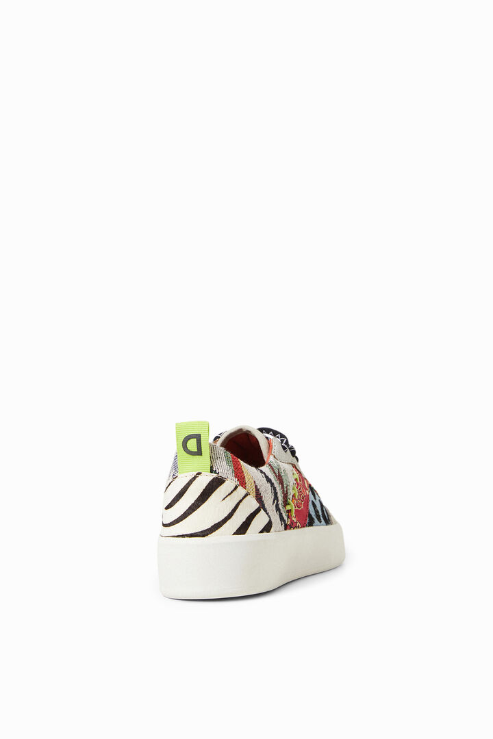 Sneakers met dikke zool en denim patch | Desigual