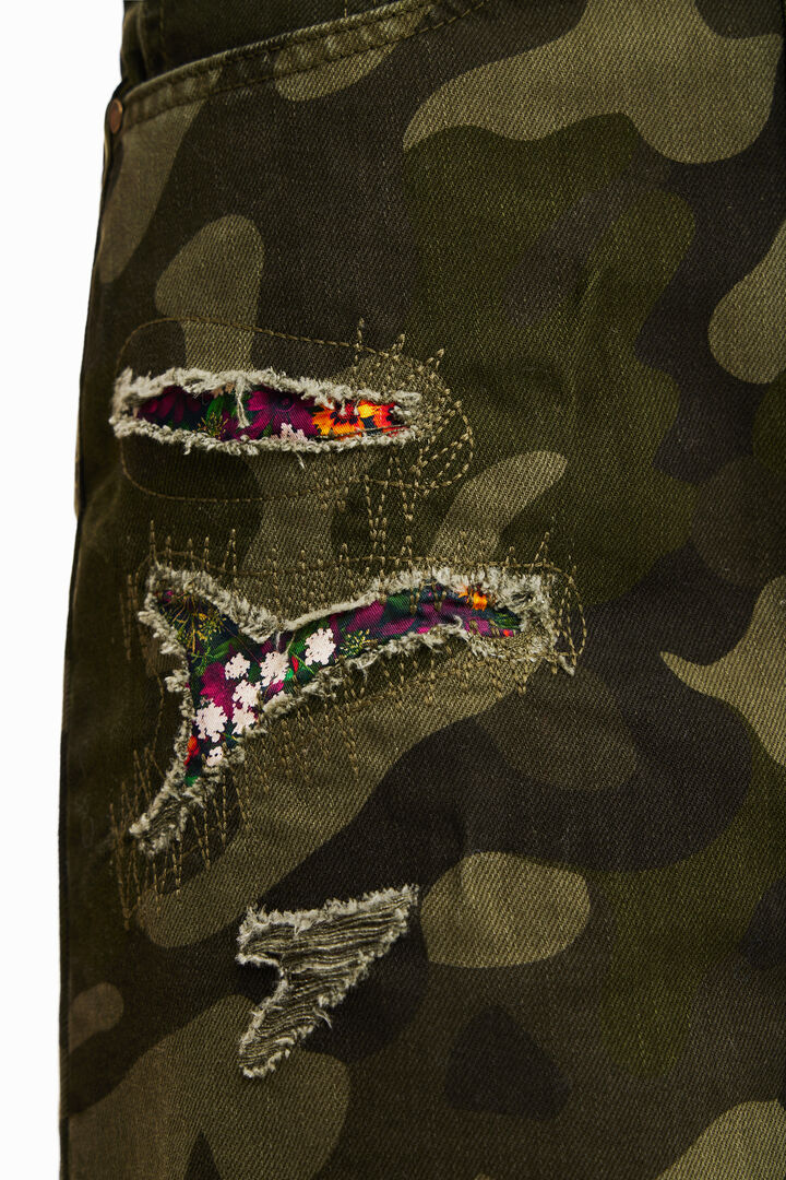 Camouflage mini skirt with buttons | Desigual