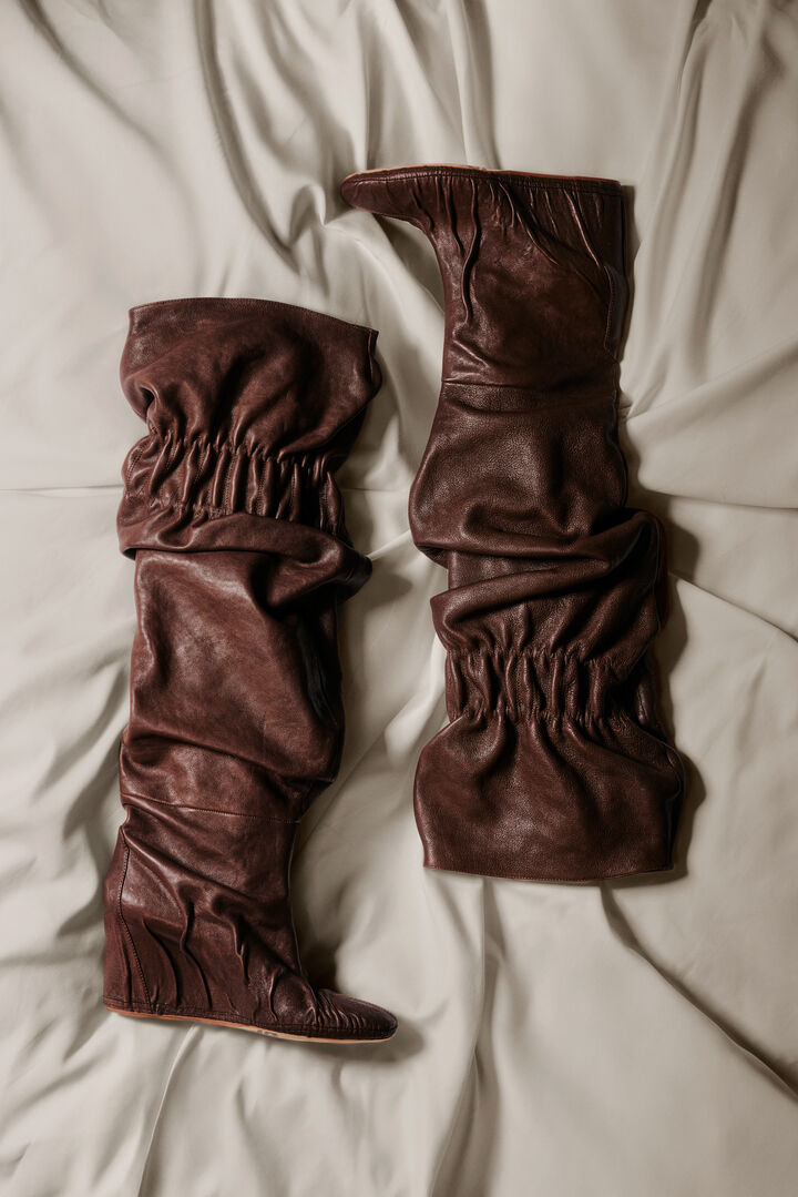 Ruched leather studio boot