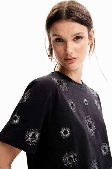 Oversize embroidered T-shirt | Desigual