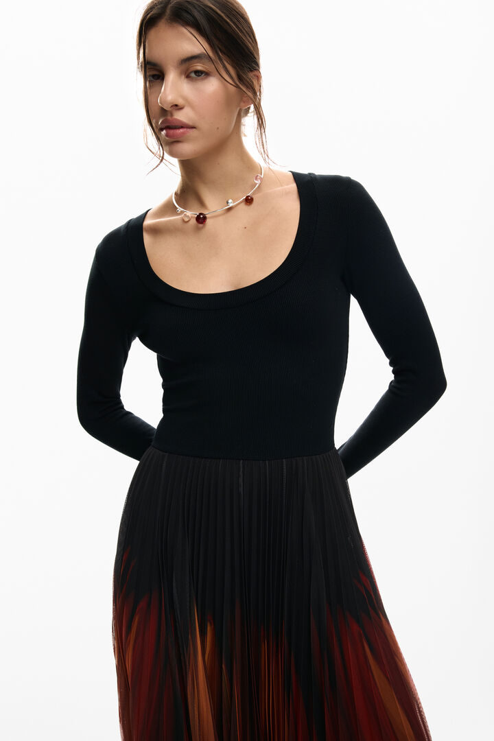 FITTED MIDI DRESS | Desigual