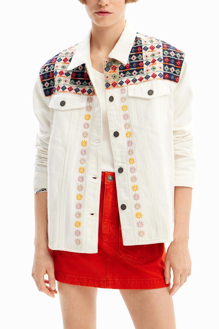 Embroidered denim trucker jacket | Desigual