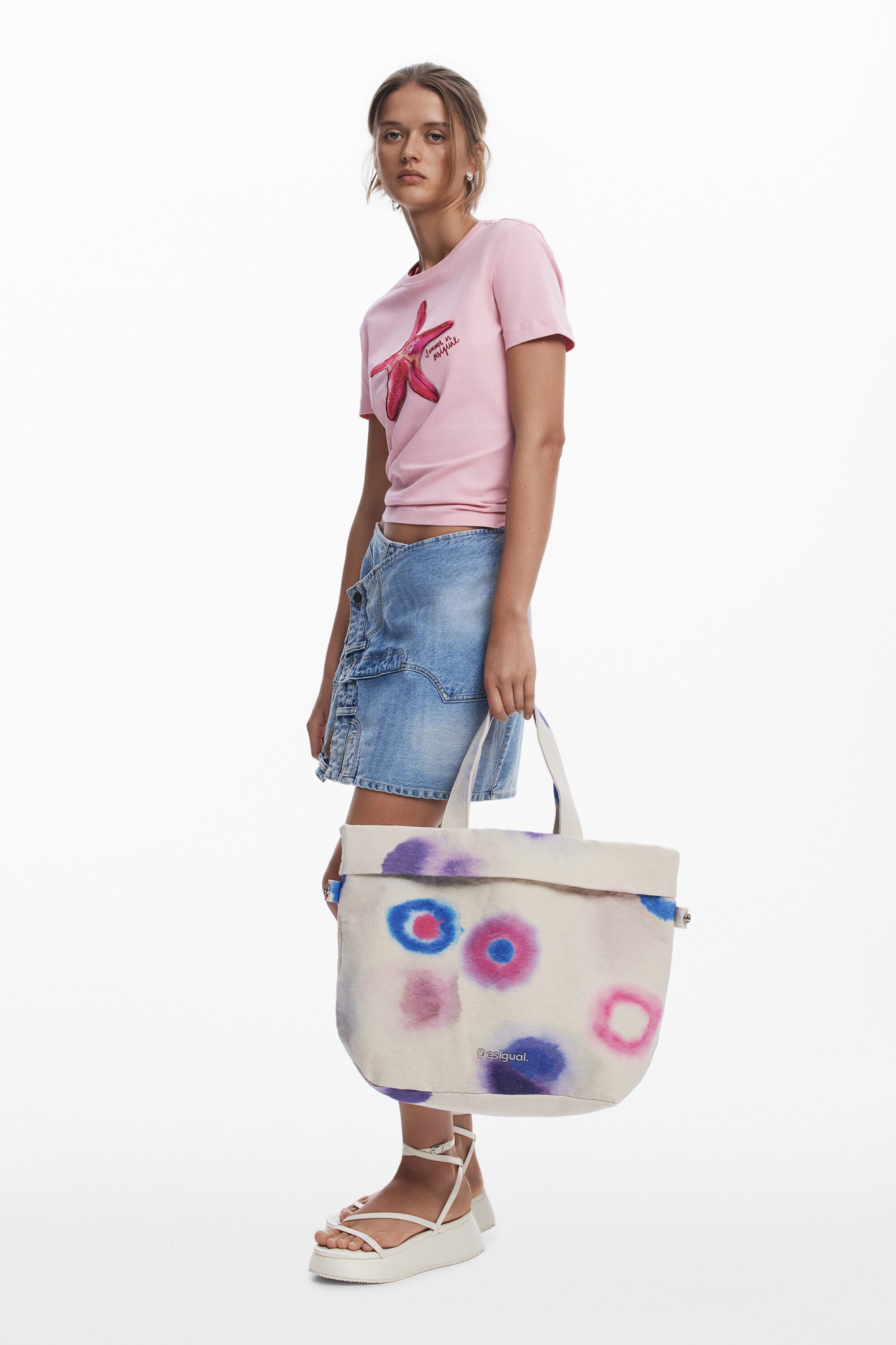 Desigual 大きなリバーシブルスプレーバッグ In Red