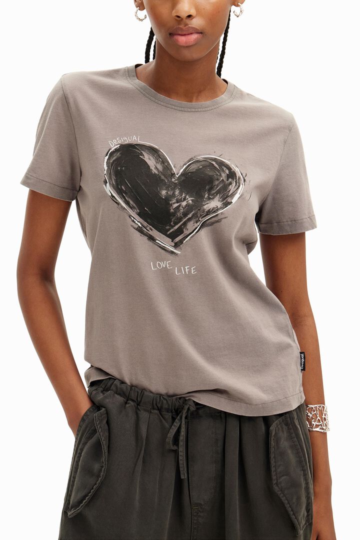 Camiseta b&aacute;sica coraz&oacute;n | Desigual