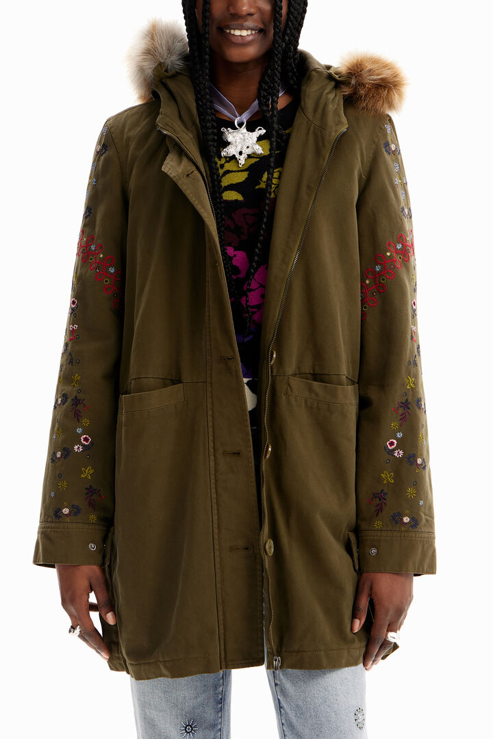 Embroidered hooded parka | Desigual