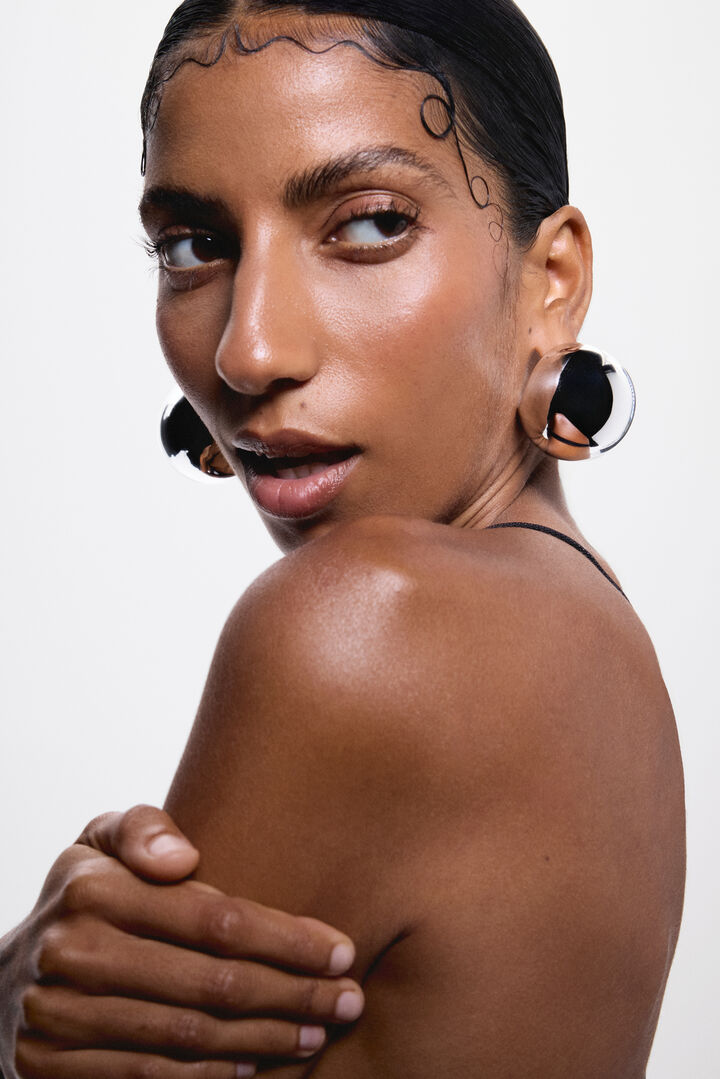 Organic Shape Zalio earrings