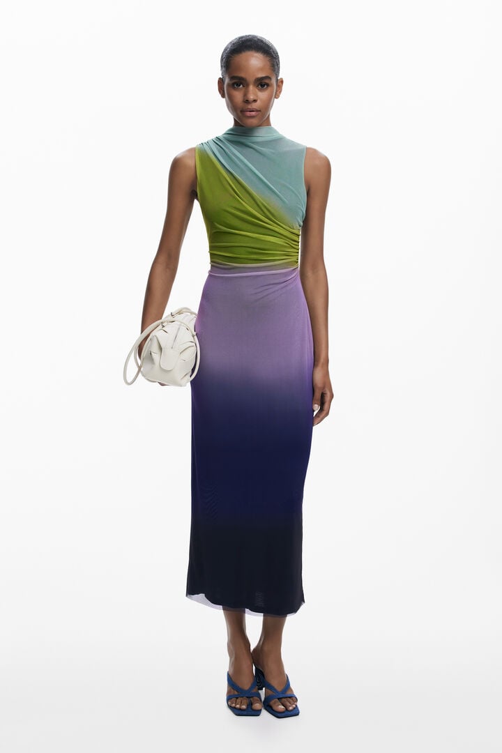 Midi šaty z tylu s přechodovým efektem
