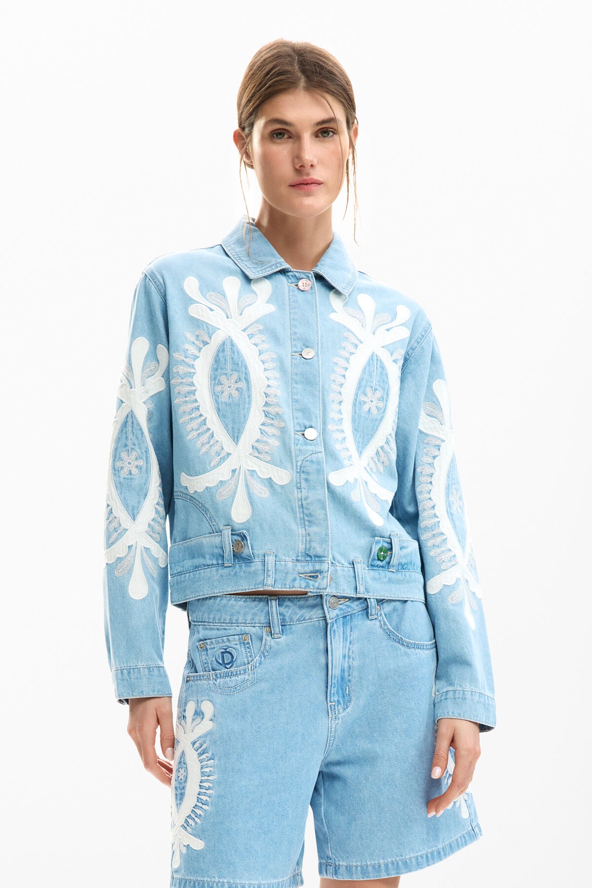 刺繍入りデニムジャケット 青 女性用 I Desigual.com