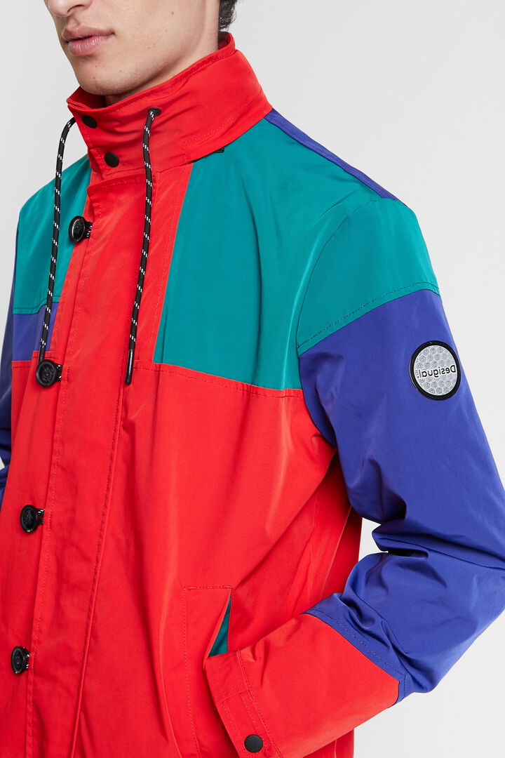 Dreifarbiger wasserdichter Parka mit Kapuze | Desigual
