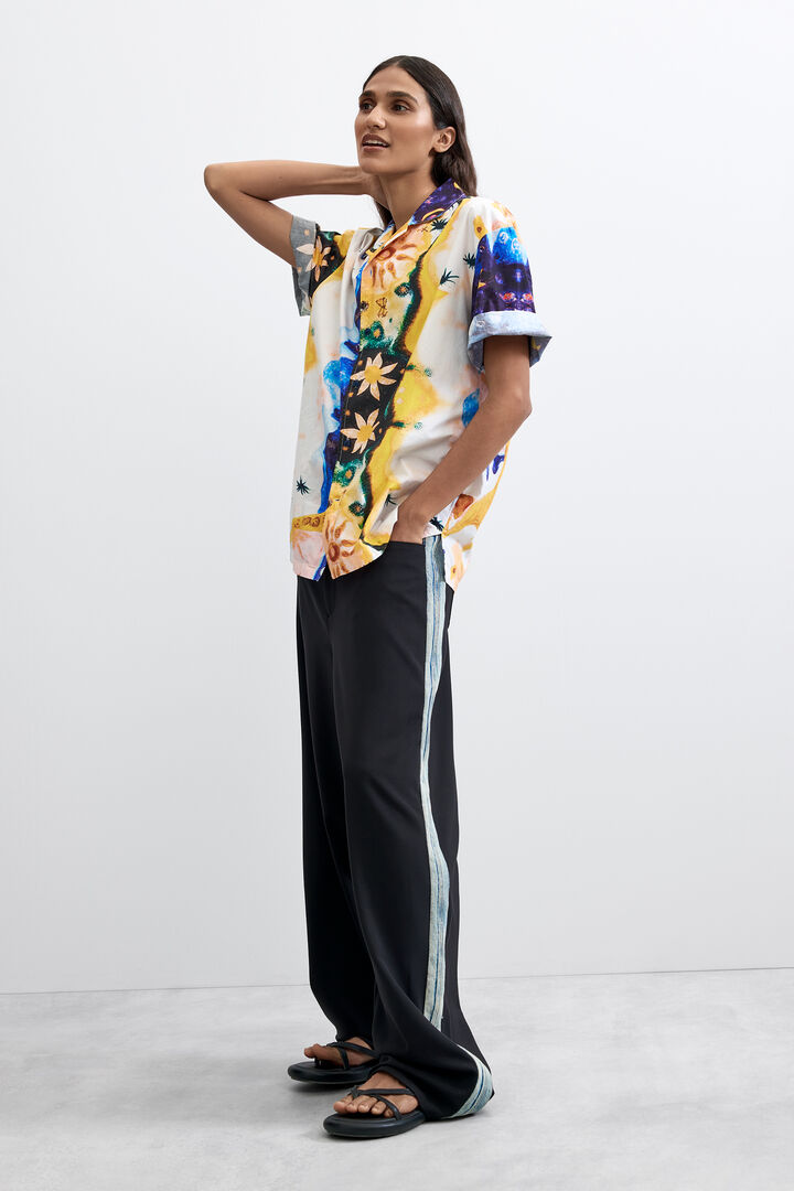 Chemise imprim&eacute;e cosmos