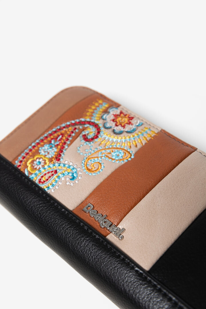 Leather effect wallet of coloured strips and paisley embroidery | Desigual
