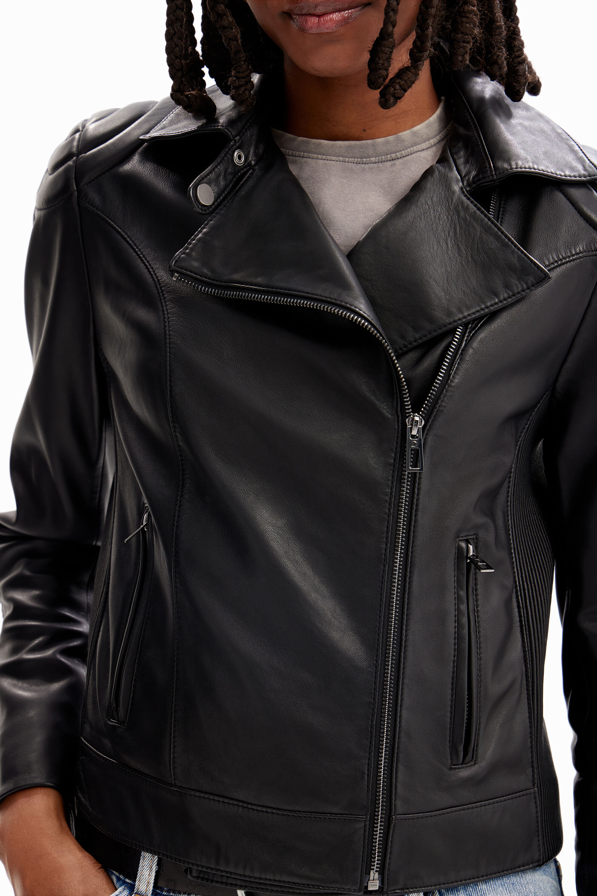 Chaqueta de cuero discount desigual