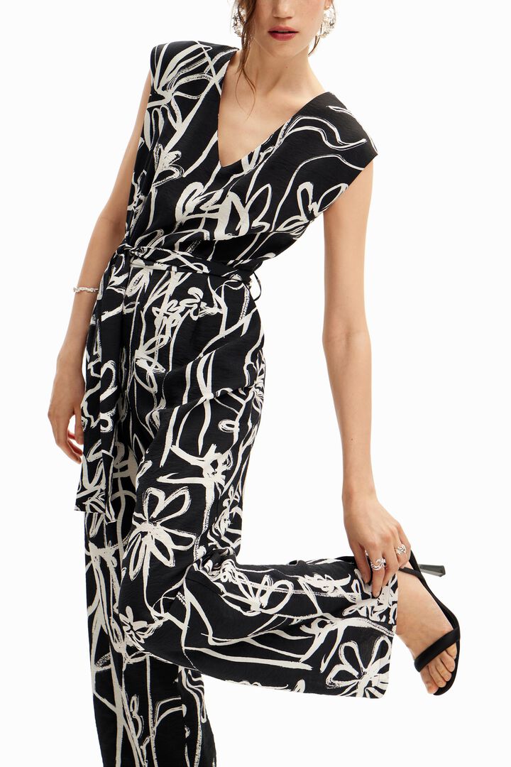 Long jumpsuit with illustrated flowers