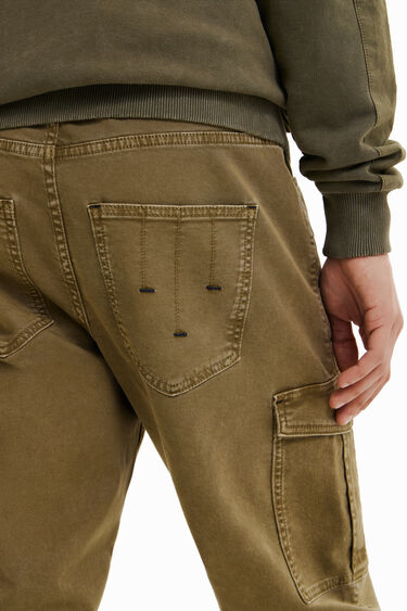 Pantalons butxaques híbrids | Desigual