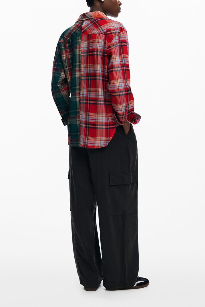 Kockovaná patch košeľa | Desigual